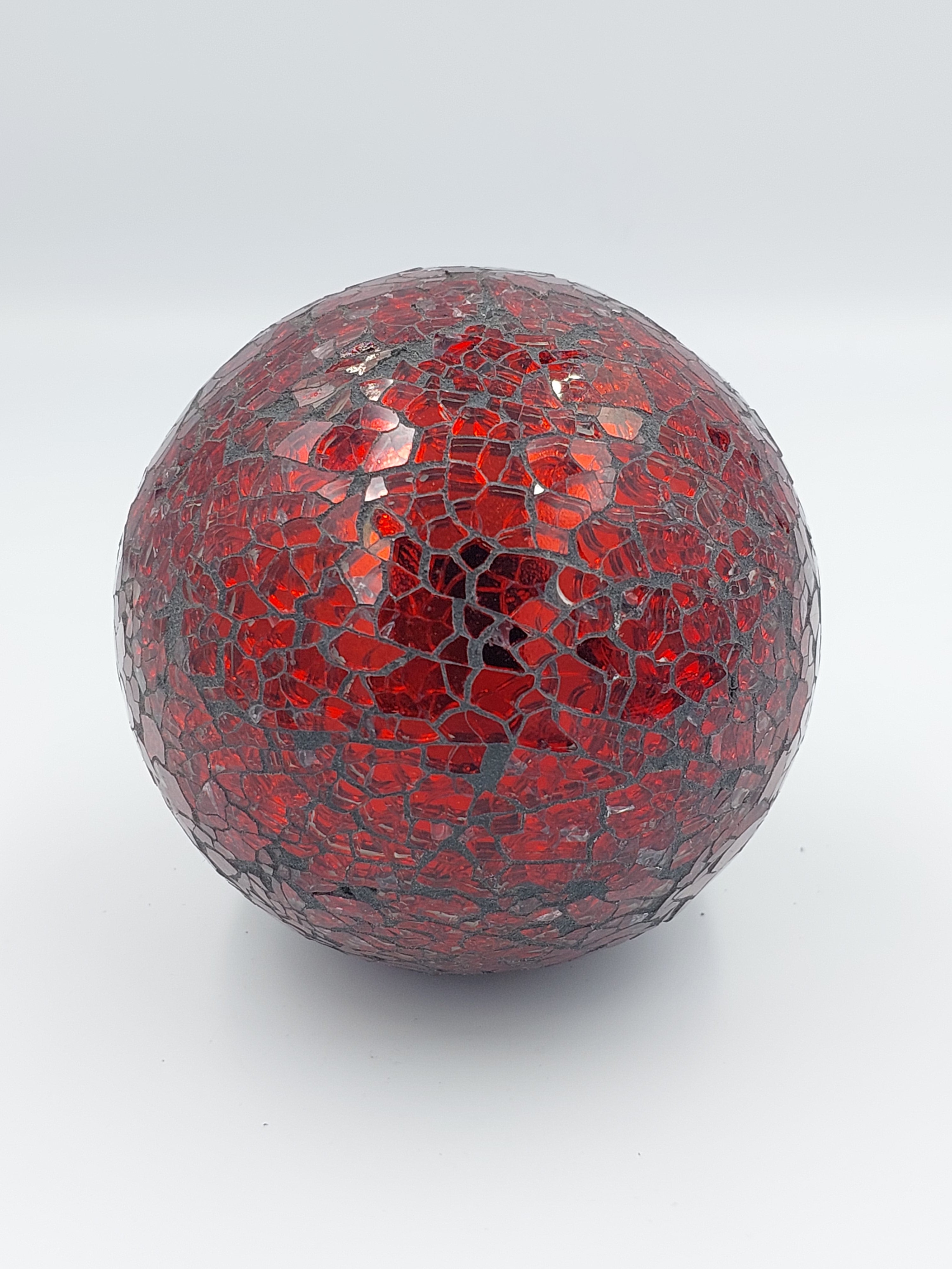 MOSAIC BALL - Red Crackled  10.5CM DIAM